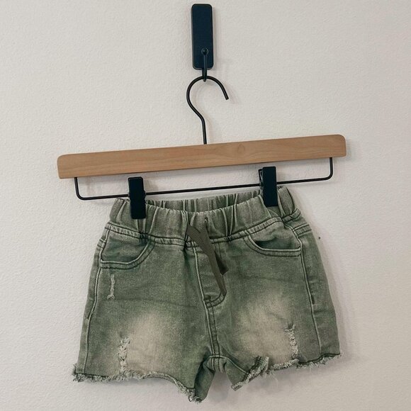 Little Bipsy Cut Off‎ Shorts - Picture 1 of 2
